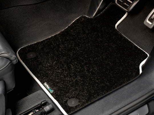 Volvo XC60 2017+ Car Mats (4 clips) // Black Elite, Light Grey Trim, No Heelpad