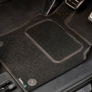 Audi Q5 2008-2017 Car Mats // Black Grand, Black Trim, PVC Heelpad