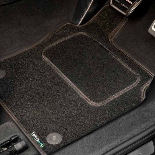 Audi Q5 2008-2017 Car Mats // Black Grand, Black Trim, PVC Heelpad