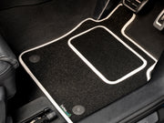 Kia Ceed Auto 2018+ Car Mats // Black Grand, White Trim, PVC Heelpad