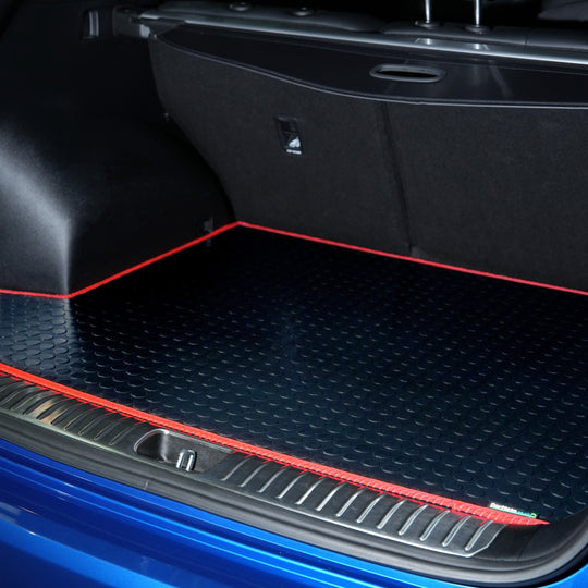 Kia Picanto 2004-2011 Boot mat // Black Off Road Rubber, Red Trim
