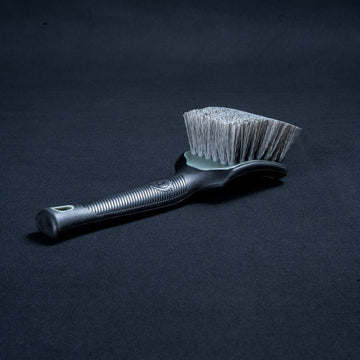 TYRE REVIVE | Tyre Scrubbing Brush
